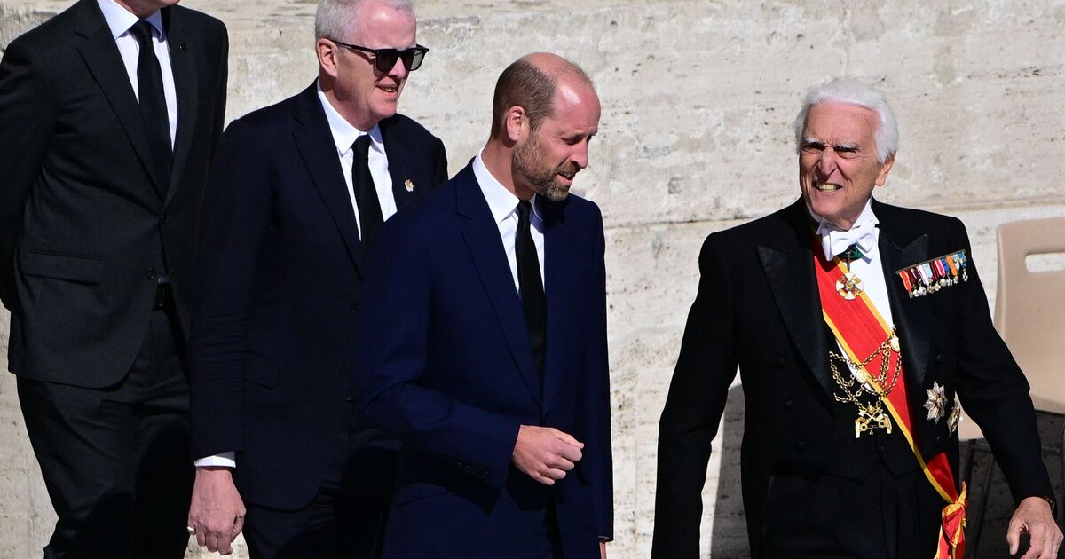 Prince William: Royal fans all say the same thing as future king attends Pope funeral | Royal | News