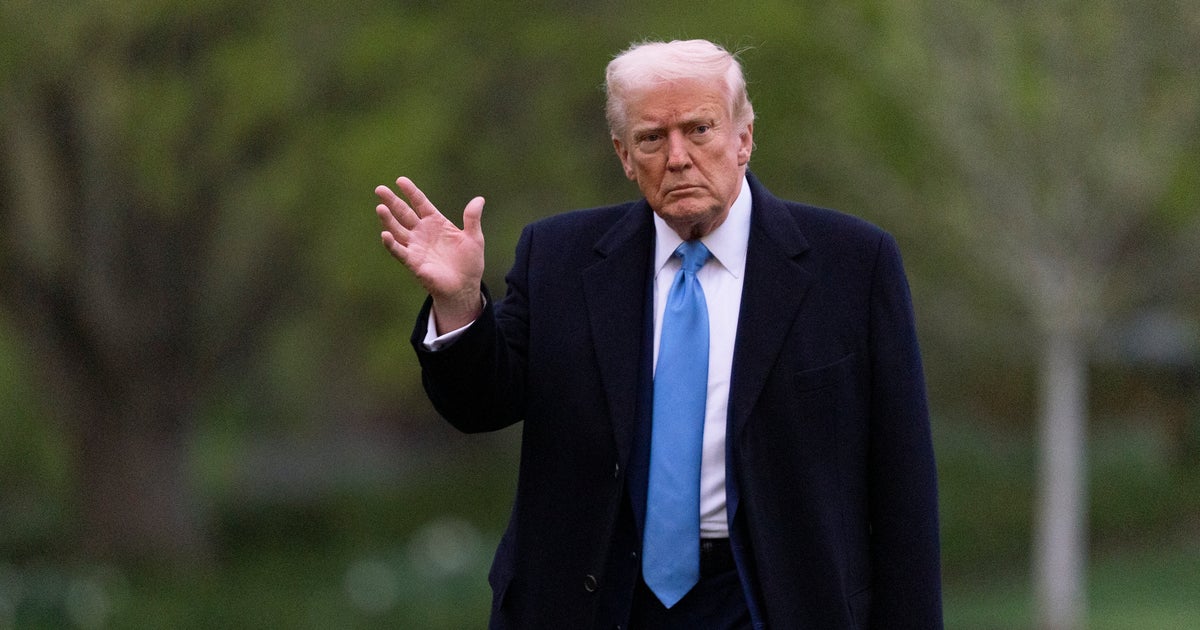 'Screwed': Economic Expert Warns Of Impact Of Trumps Tariffs