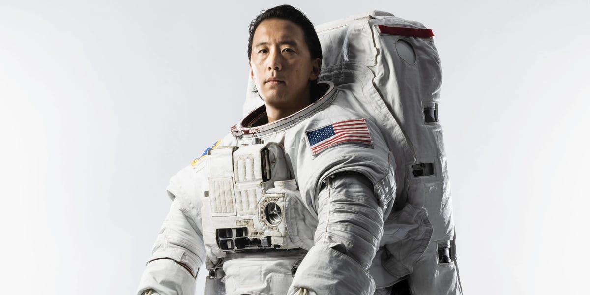 NASA-Trained Navy SEAL Jonny Kim Docked at the ISS; See Photos