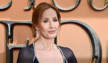 JK Rowling never misses a chance to be transphobic
