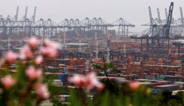 World Bank chief economist sounds alarm on emerging market debt issues, urges liberalization