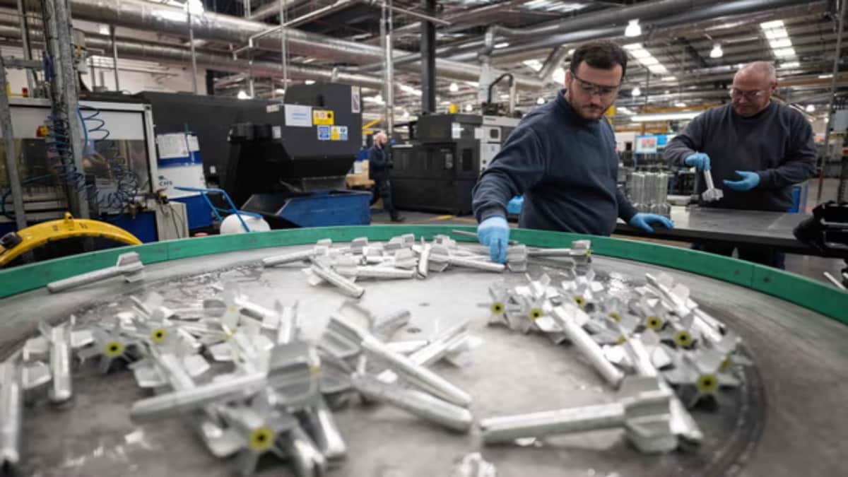UK to boost weapons production to reduce reliance on US & France amid geopolitical uncertainties – Firstpost