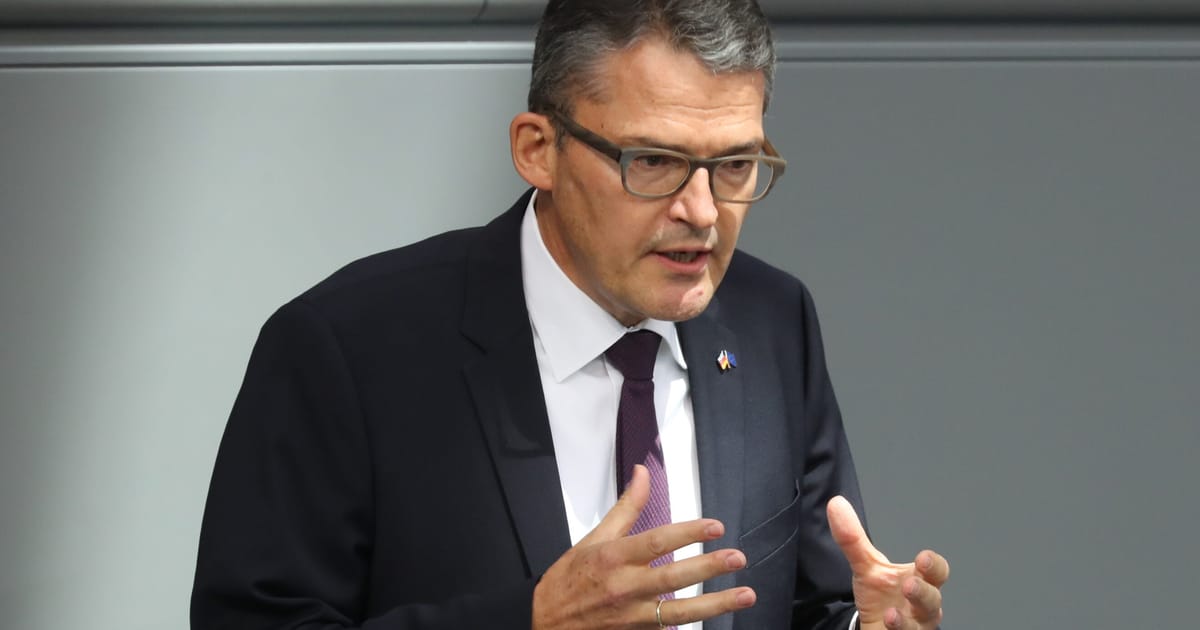 As Putin looms, top German lawmaker warns schoolkids must train for ‘disaster situations’ – POLITICO