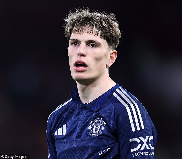 Putting his mansion on the market could indicate that Garnacho is ready to leave Man United