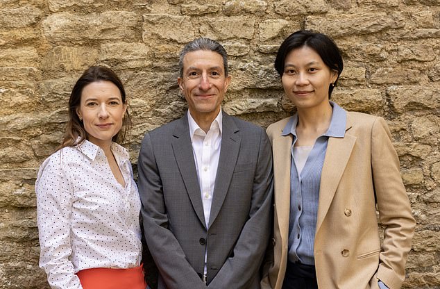 Pictured, Oxford Medical Products, CEO Dr Camilla Easter (left), chief medical officer Professor Hutan Ashrafian (centre) and chief strategy officer Dr Xue Min (right)