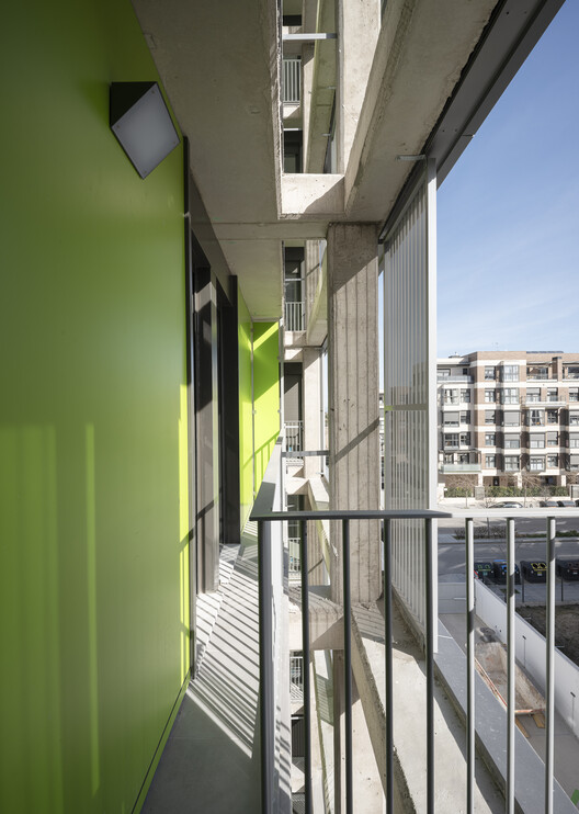 116 Public Housing Units in Madrid / UNIA ARQUITECTOS + FAU ARQUITECTOS - Interior Photography, Balcony