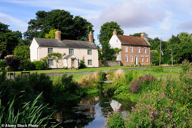 Picturesque country houses in Barrington