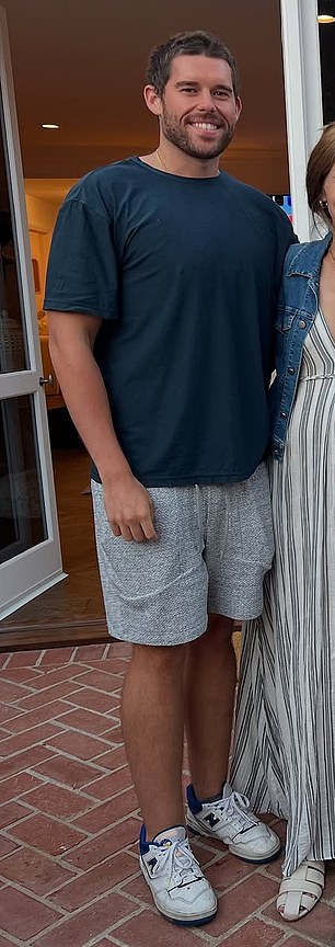 Dressed casually in a fitted navy tee and gray shorts, the once reclusive Schwarzenegger sibling looked fit, confident, and nearly unrecognizable from his former heavier-set appearance