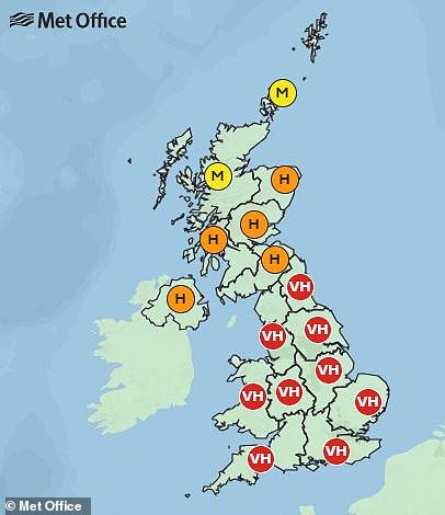 The Met Office has issued a red alert warning as pollen levels are expected to be 'very high' this weekend. Map shows pollen forecast for Monday