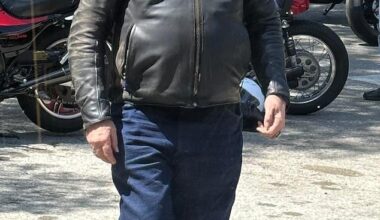 This actor is known for a hit series of comedies in the '80s and a popular 2000s-era TV show. He's also part of a famous family of actors, but he looks unrecognizable now. Can you guess who he is?