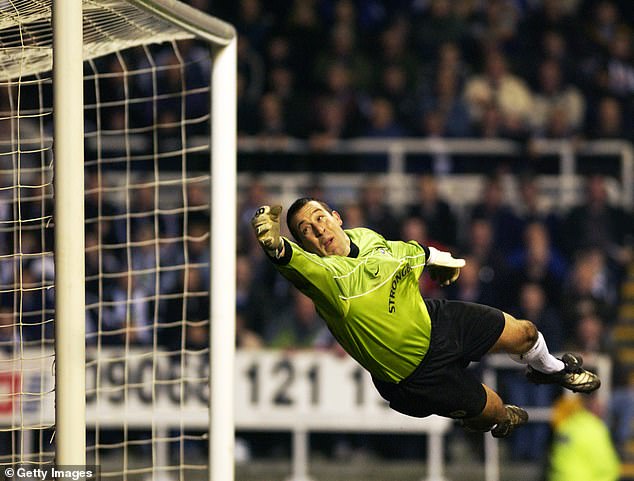 Martyn, now 58, was Leeds No1 goalkeeper for six years after joining from Crystal Palace