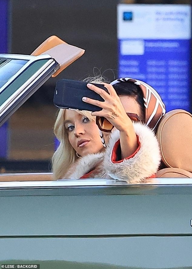 During Wednesday¿s Euphoria shoot, Sydney and Alexa looked every inch the Hollywood starlets as they filmed in a ¿70s olive green Mercedes convertible on Sunset Boulevard