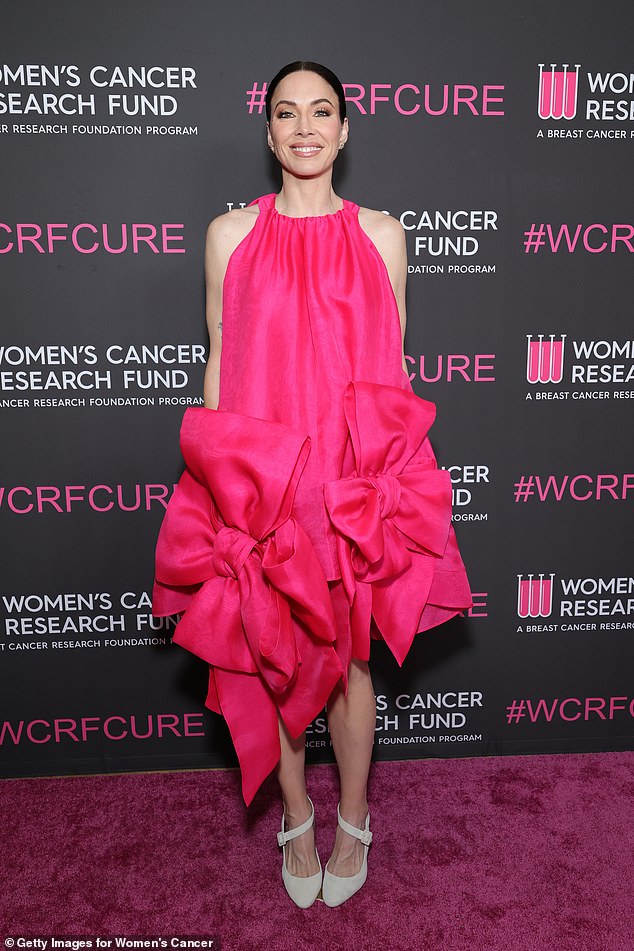 The WCRF event was hosted by Whitney Cummings — who looked like a giant bow in a hot pink dress — and featured a performance from Little Big Town