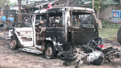 Murshidabad violence: Over 150 arrested, BJP claims Hindus 'forced to flee' - Top developments