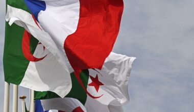 Algeria orders exit of French officials amid rocky relations | Politics News
