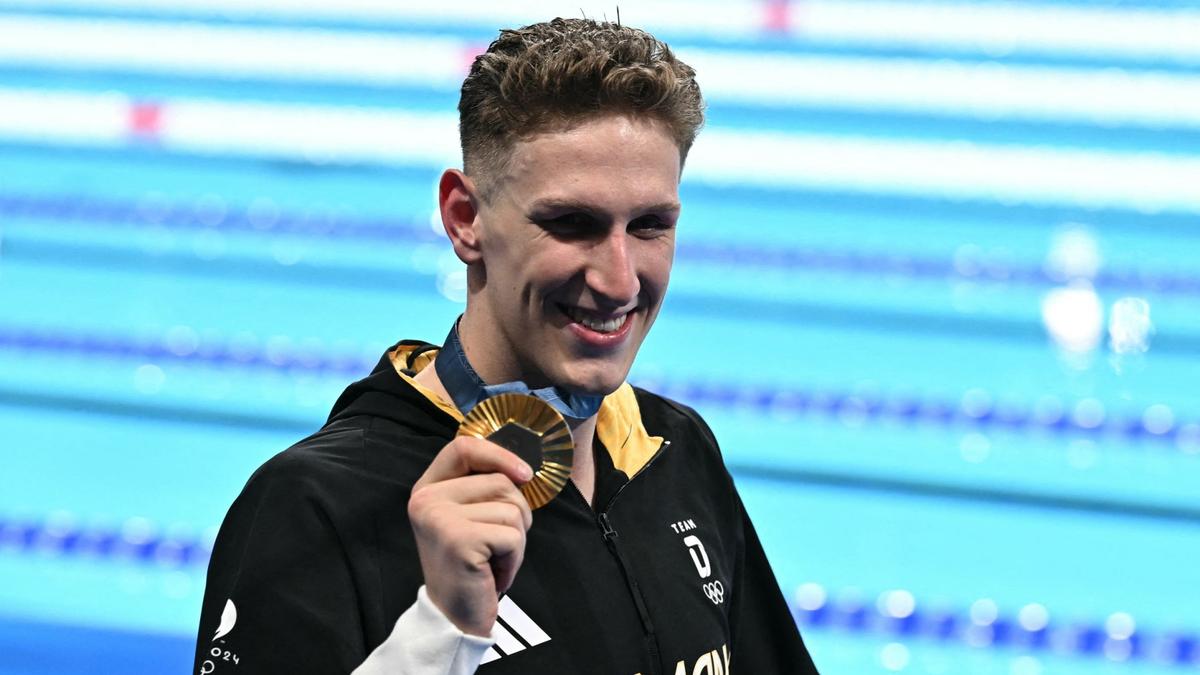 Germany’s Maertens breaks men’s 400m freestyle world record