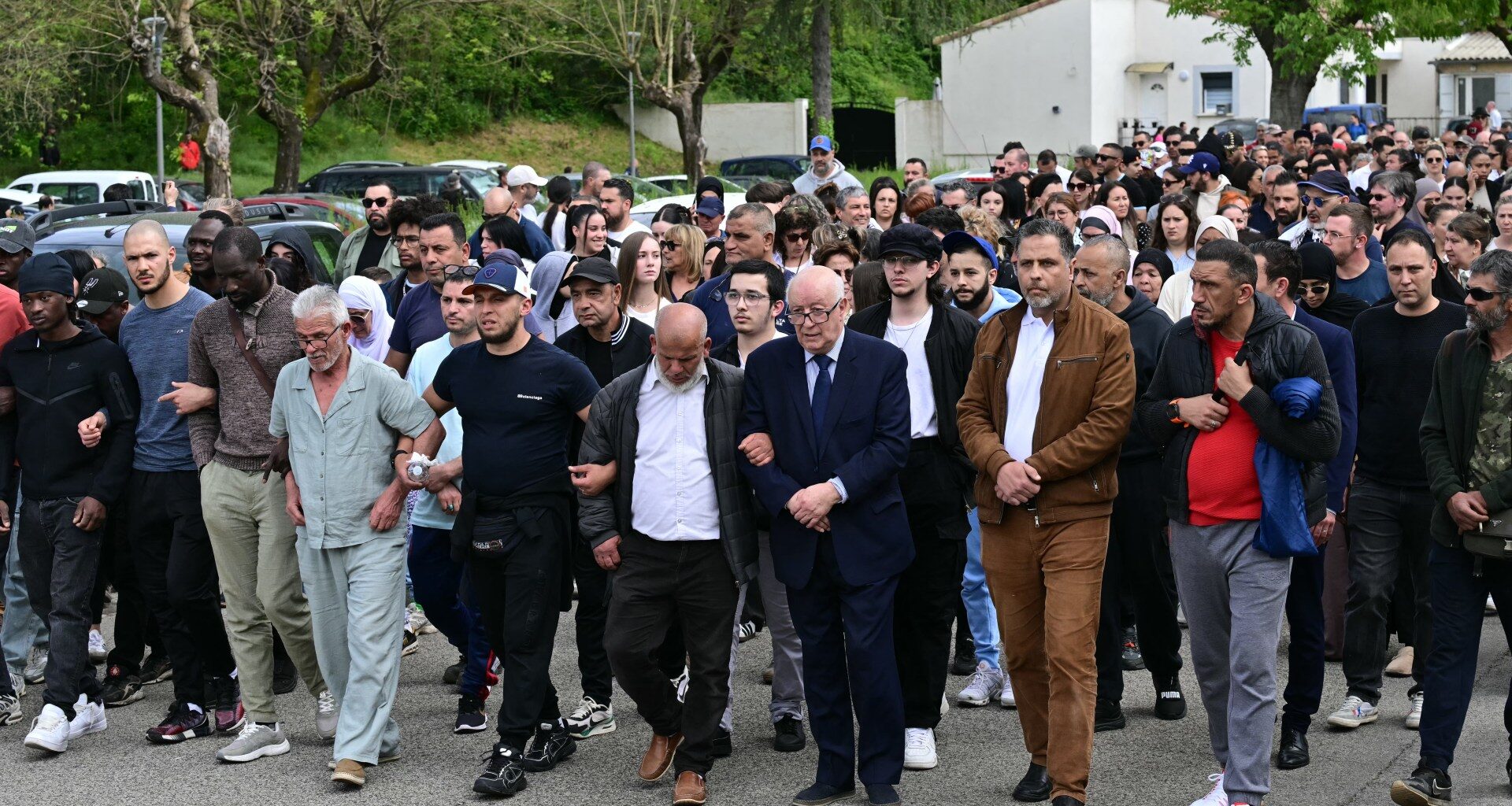 Suspect in France mosque attack that killed Malian man on the run | Crime News