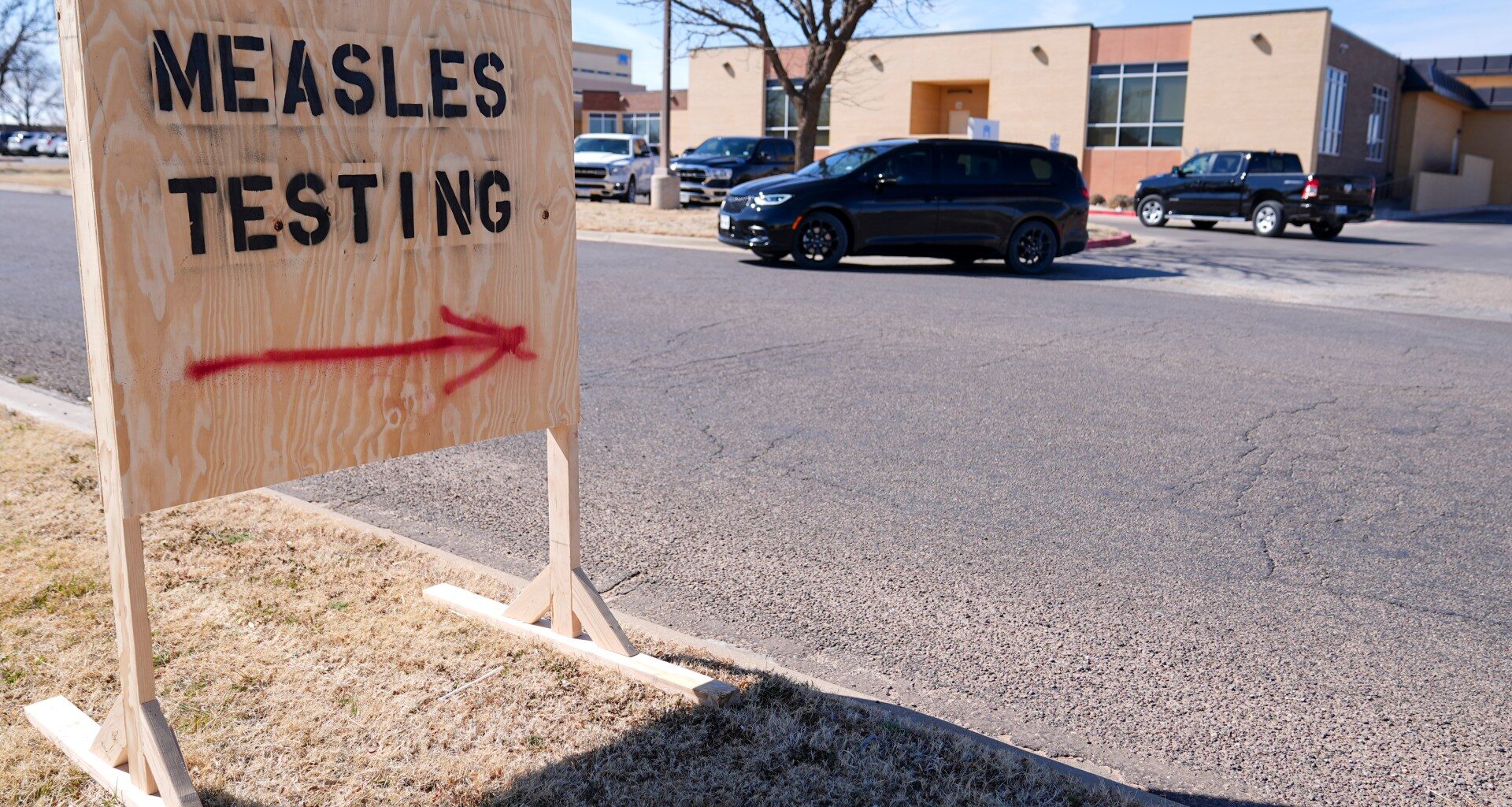 Faced with measles, Texas healthcare workers confront ‘information warfare’ | Health News