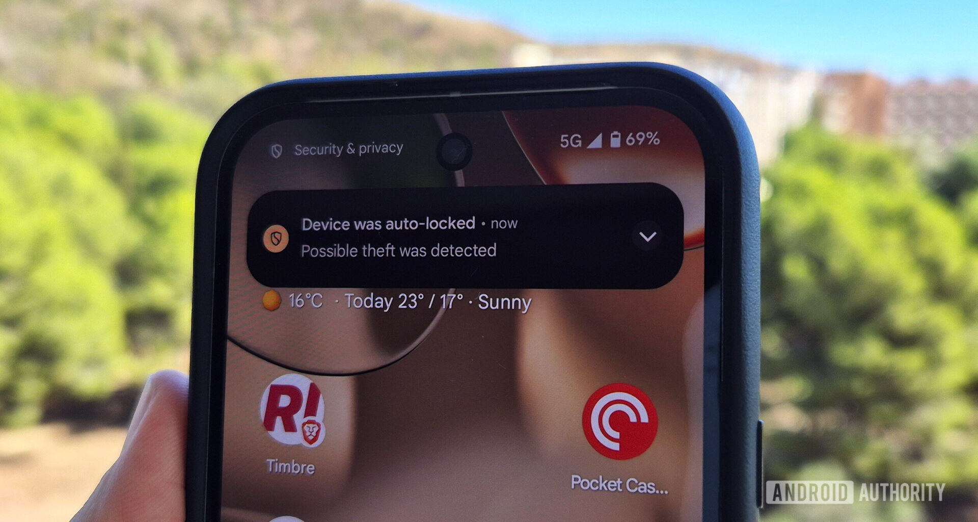 Android 15 Theft Detection Lock notification