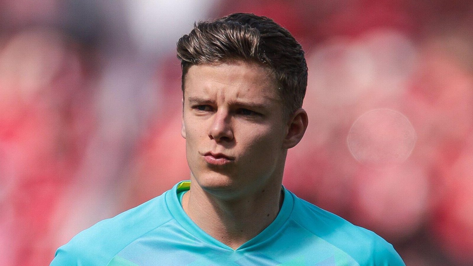 Farke eyes possible future England international as Illan Meslier replacement