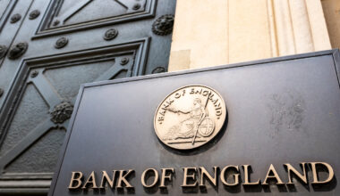Bank of England Warns of Market Volatility From AI-Driven Trading