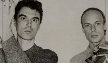 Did David Byrne and Brian Eno get mugged in New York?