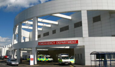 Woman taken to hospital following crash in Edinburgh