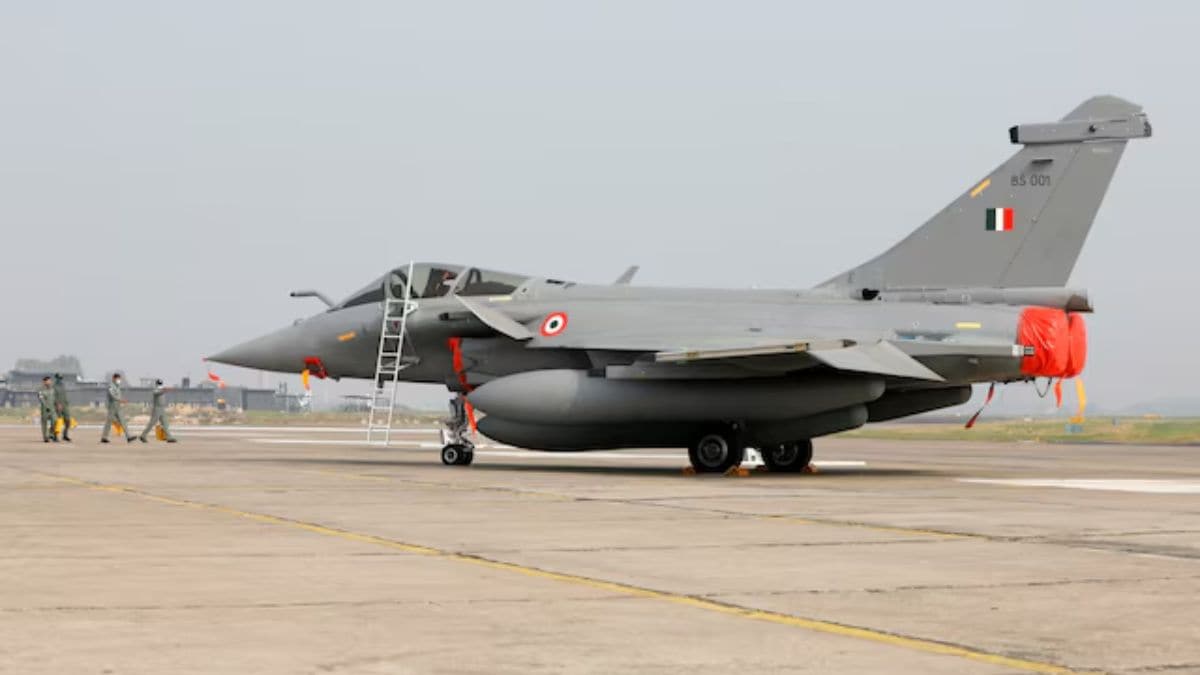 Defence minister's trip cancelled but India, France to ink $6.6 bn pact – Firstpost