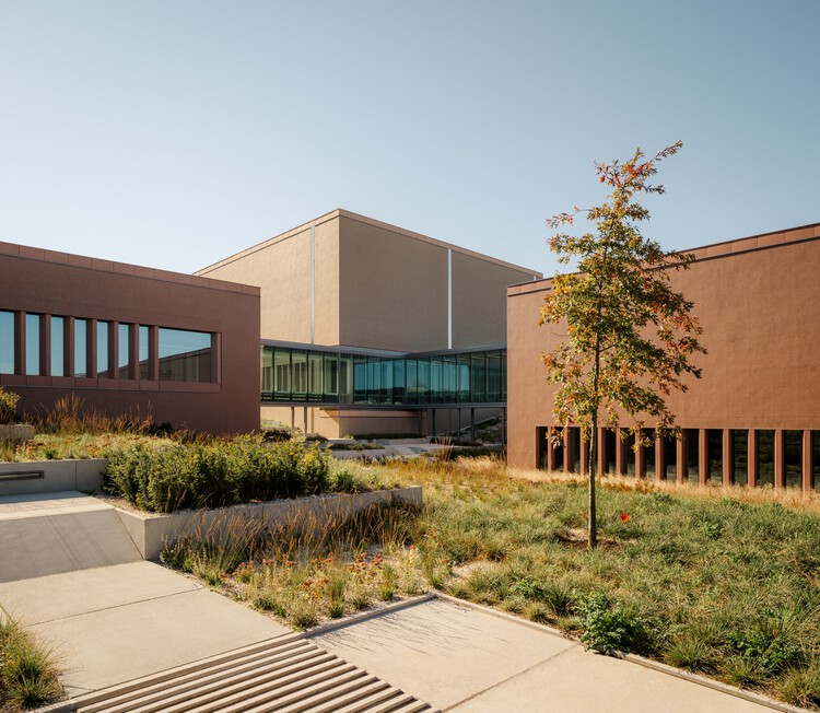GUM Metrology Campus / BDM'A - Image 6 of 19