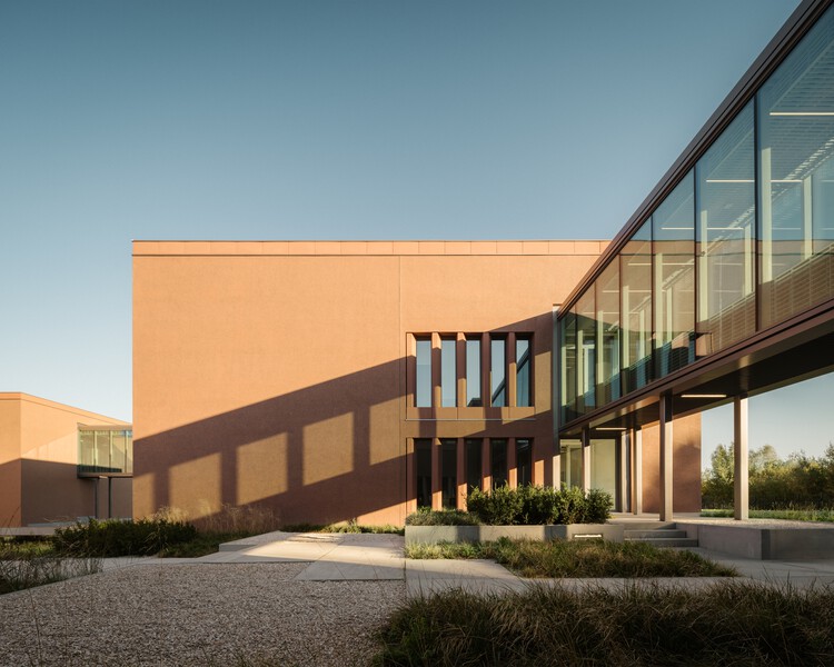 GUM Metrology Campus / BDM'A - Image 9 of 19