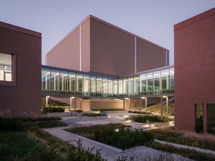 GUM Metrology Campus / BDM'A - Exterior Photography