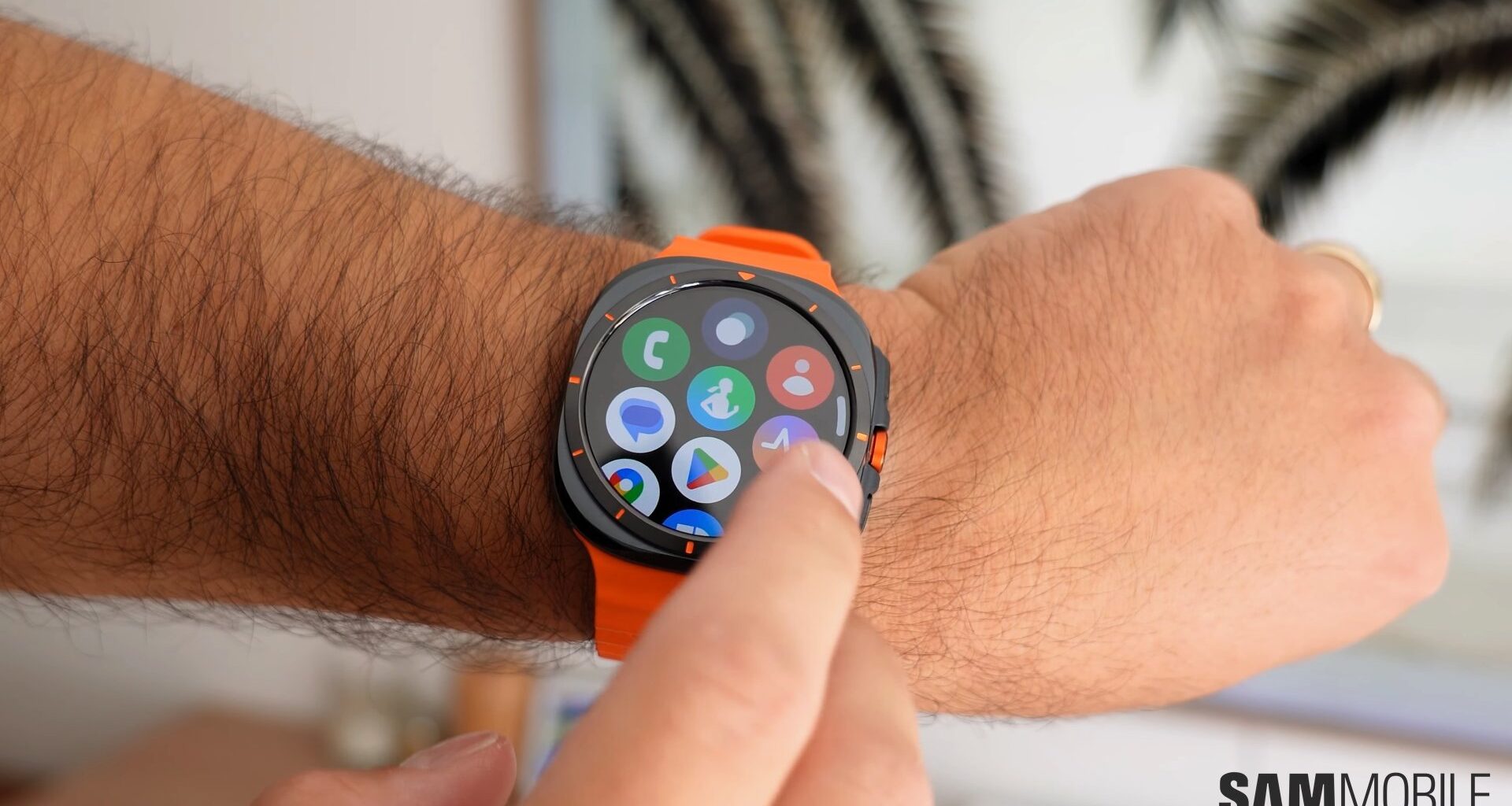 Samsung Galaxy Watch Ultra, Watch 7 get a new software update