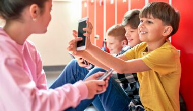 More Than 90% of Schools in England Ban Smartphone Use, 13 US States Have Already Taken Action