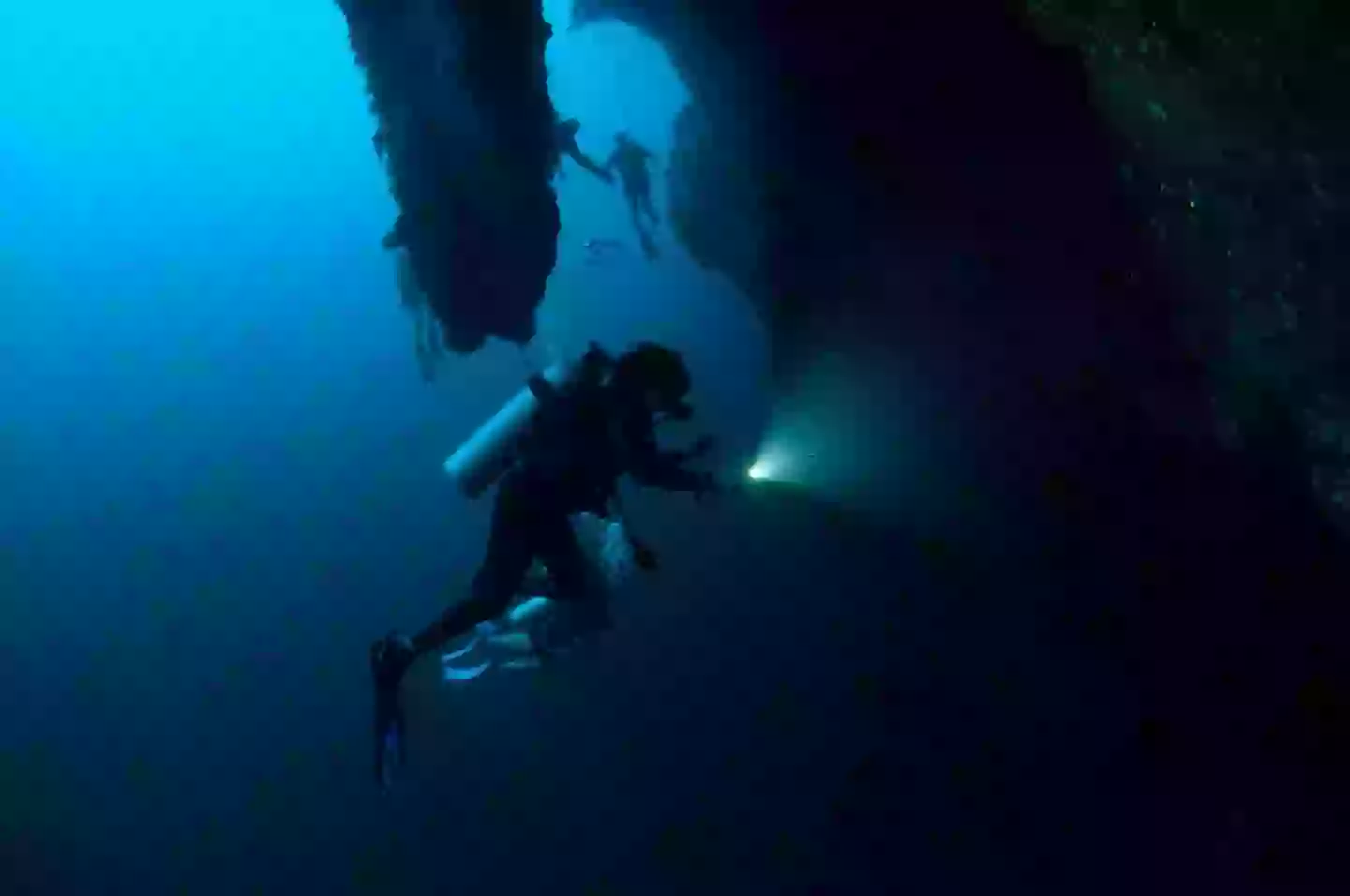 The Great Blue Hole contains many secrets, including dead bodies and the key to understanding the past six millennia of weather (Andre Seale/VW PICS/Universal Images Group via Getty Images)