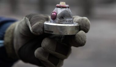 Norway criticizes Finland’s move to quit land mine treaty – POLITICO