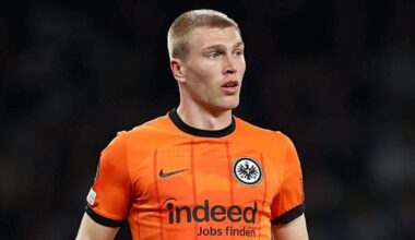 Leeds’ Rasmus Kristensen to complete permanent Eintracht Frankfurt transfer