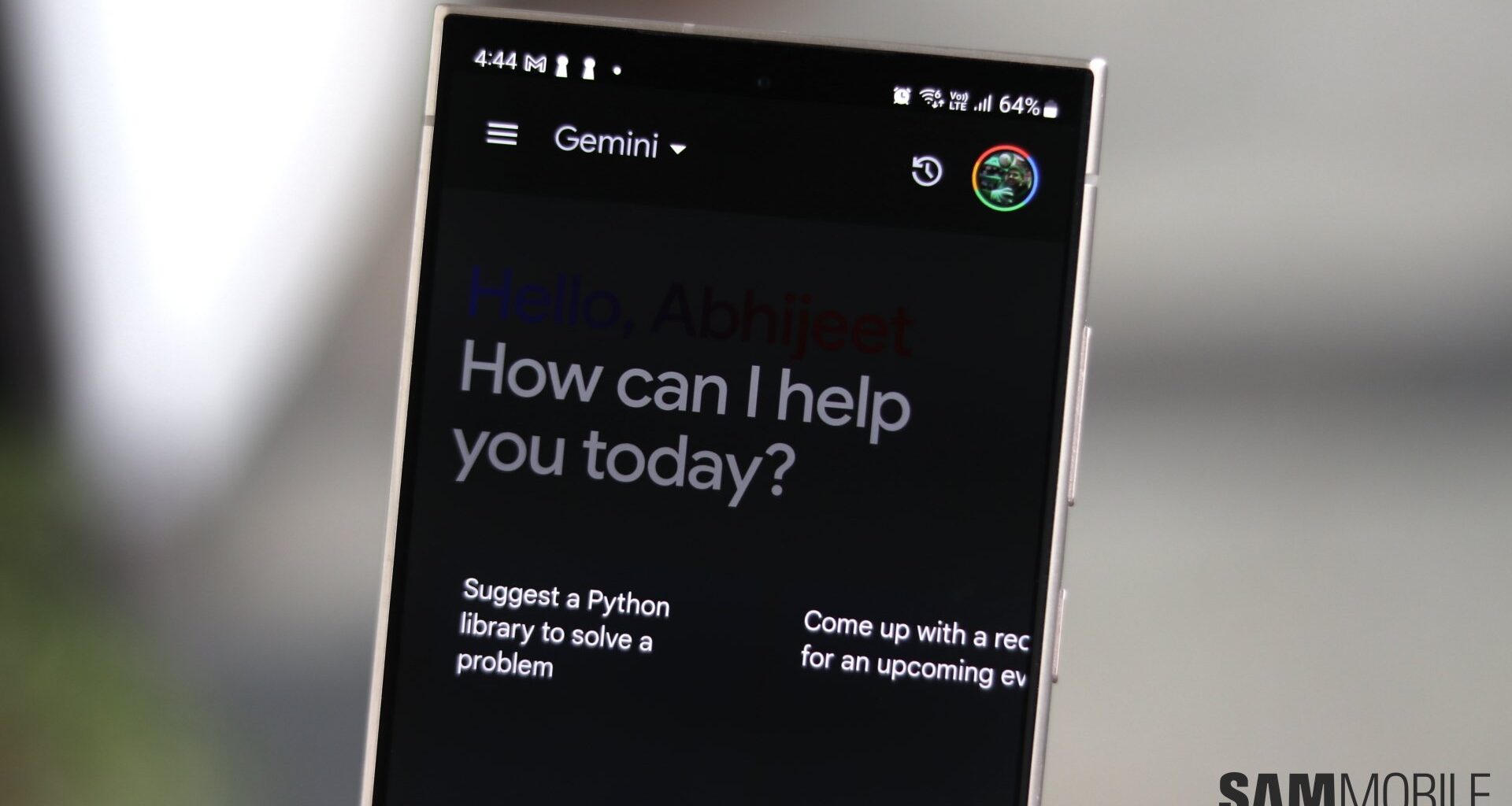 Gemini starts getting Google Photos integration on Samsung phones