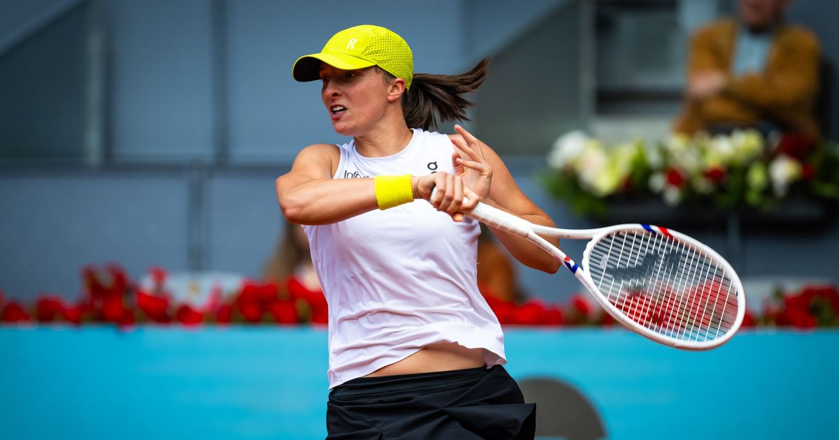 Defending champion Swiatek battles past Keys to make Madrid semifinals