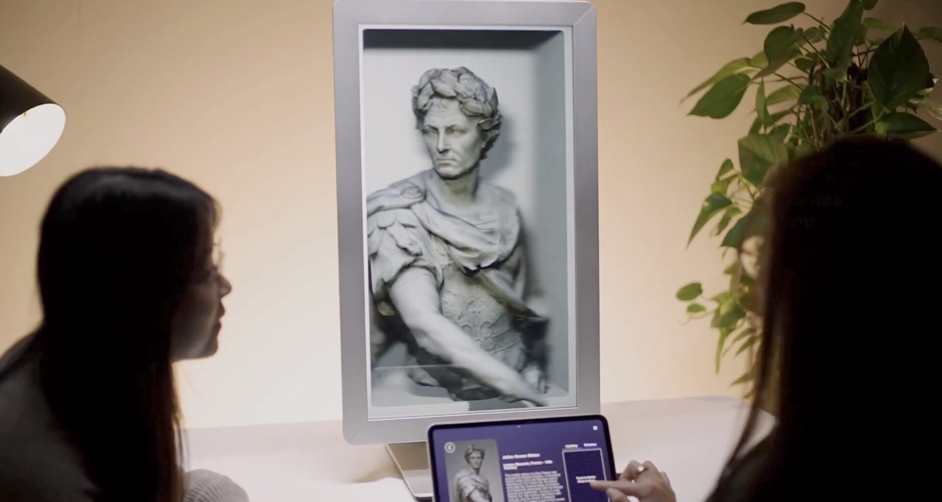 Looking Glass launches a 27" glasses-free 3D Display