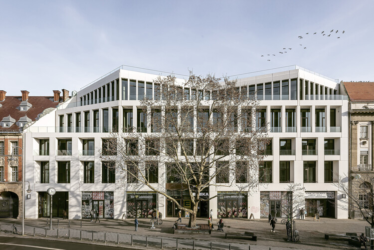 Kalle Neukoelln Department Store Revitalization / Max Dudler - Exterior Photography, Facade