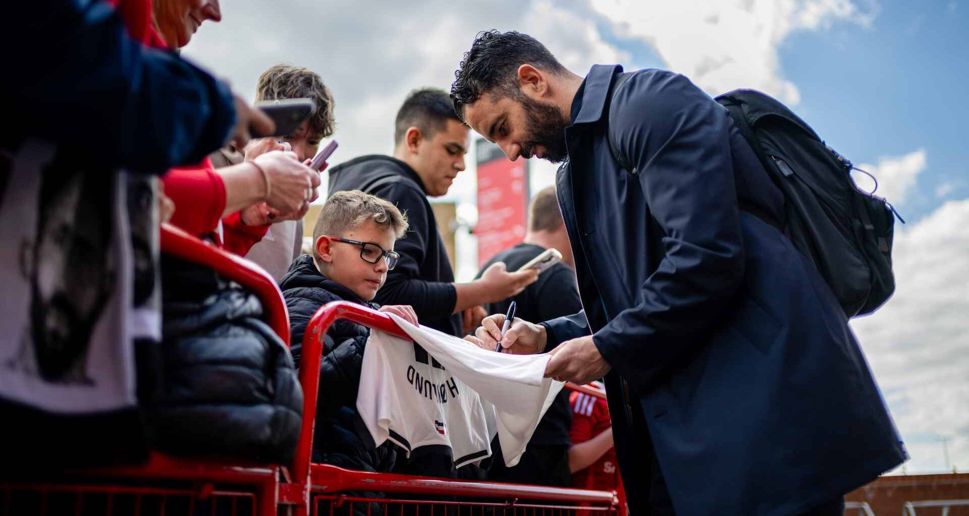 Ruben Amorim provides team news for Man Utd v Wolves | 20 April 2025