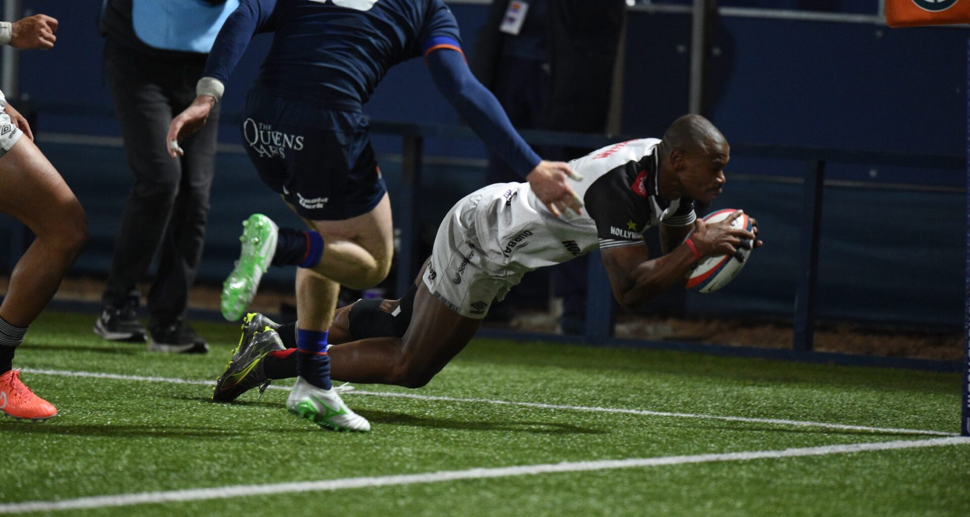 Sharks steal victory from a dominant Edinburgh