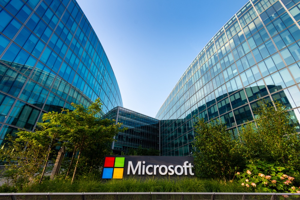 Microsoft seeks to reassure Europe about "continuity of access" to cloud