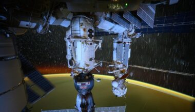 NASA's oldest astronaut returning to Earth after ISS mission