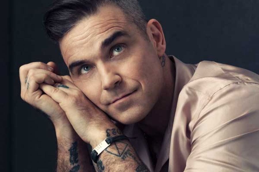 Robbie Williams criticises Liam Gallagher's Knebworth show