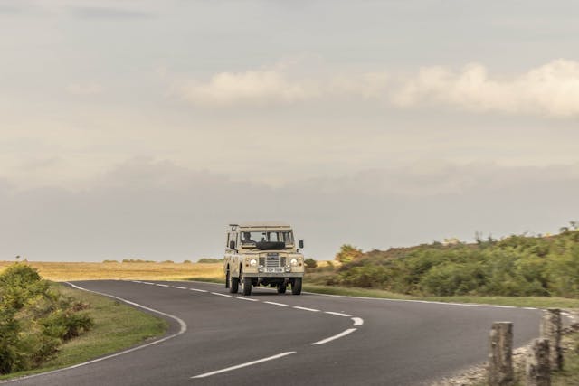 vintage land rover england road trip