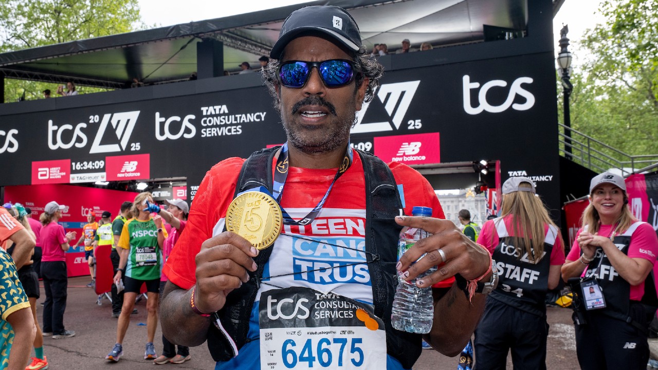 Romesh Ranganathan London Marathon 2025 Finish
