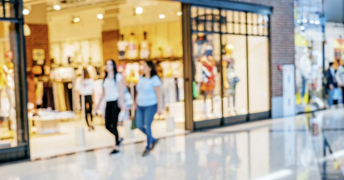 Shopper numbers plummet in March amid fresh economic uncertainty – The Irish News