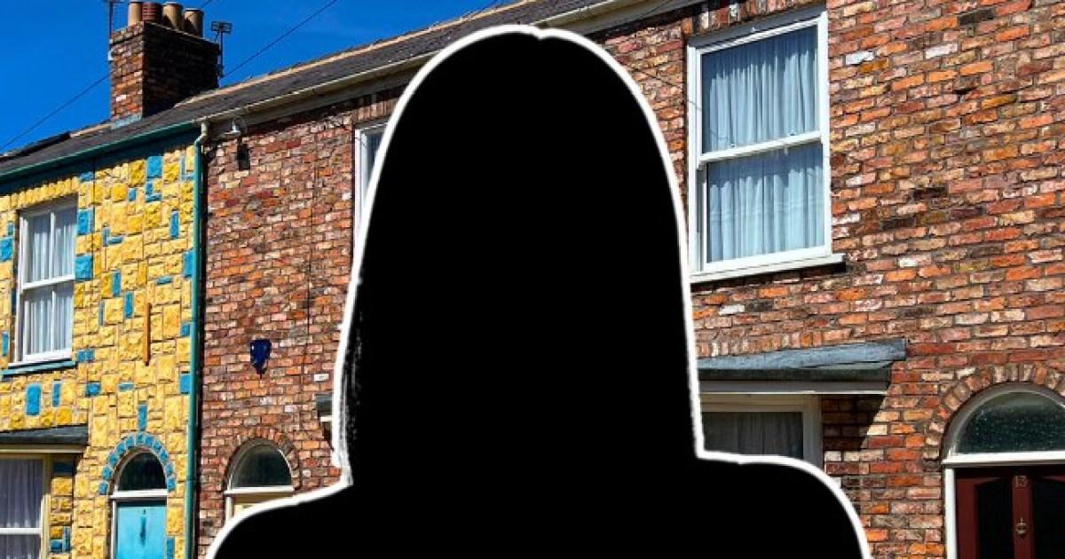 Coronation Street troublemaker loses her job after ‘causing chaos’ with outburst | Soaps