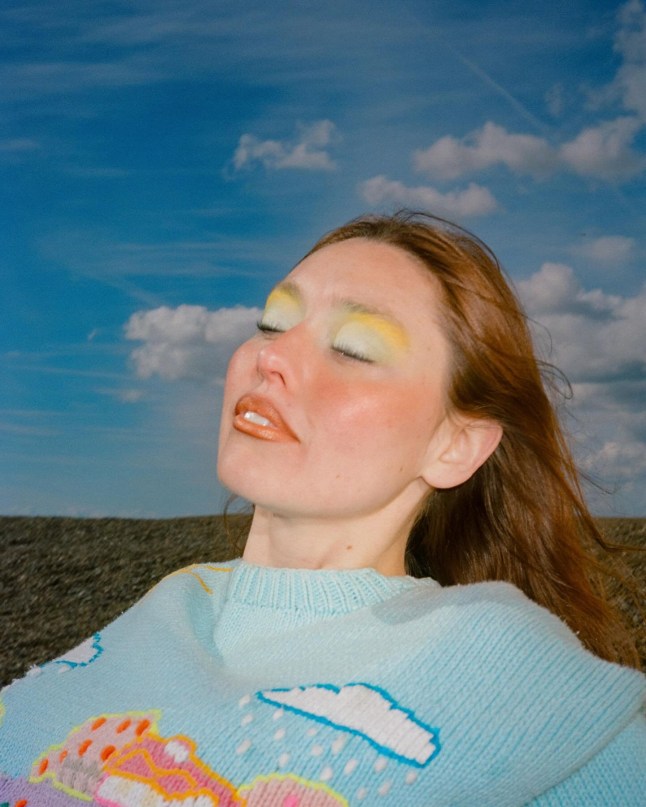 Aimee Lou Wood sister Emily Wood Makeup https://www.instagram.com/p/DGq8DvlS9zL/?img_index=1 instagram.com/@emilywoodmakeup